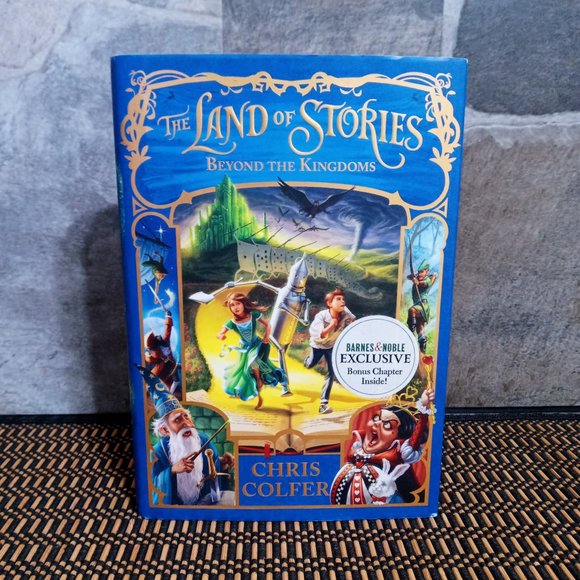 Chris Colfer Beyond the Kingdom Land of Stories #4 Barnes and Noble Exc 1st Ed - Picture 1 of 6
